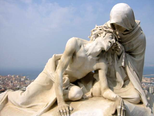 Pietà à Notre-Dame de la Garde à Marseille